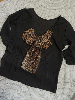 BLUSA NEGRA