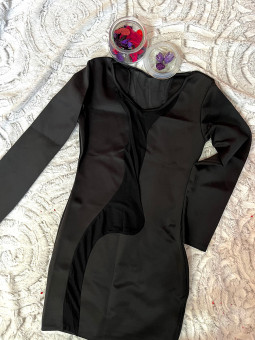 VESTIDO NEGRO