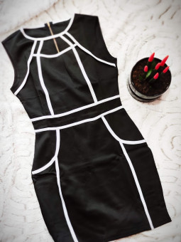 VESTIDO NEGRO